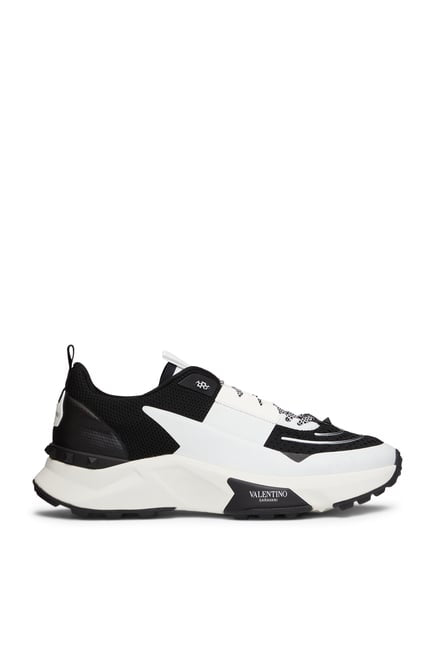 Runway
Valentino Garavani
True Act panelled sneakers