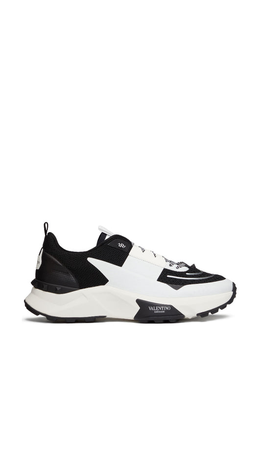 Runway
Valentino Garavani
True Act panelled sneakers